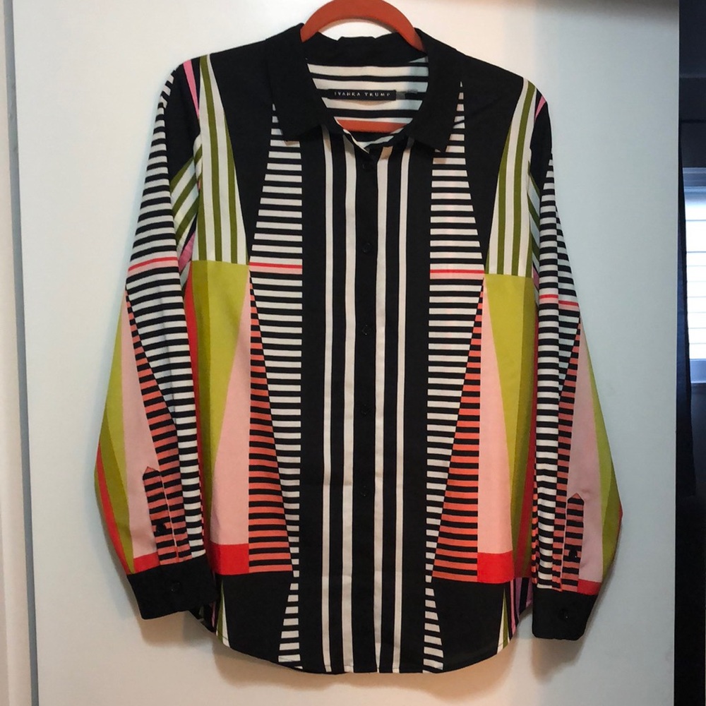 Geometric print, retro blouse